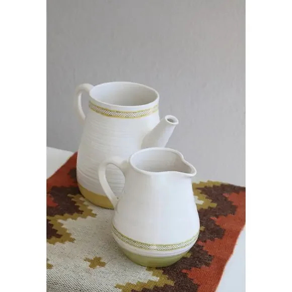 1970's Franciscan Mid Century Pitchers Set of Two 60's Earthenware Hacienda Gold - Picture 2 of 7